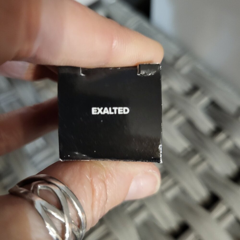 YOUNIQUE MOODSTRUCK LIQUID EYESHADOW - EXALTED - Picture 2 of 4